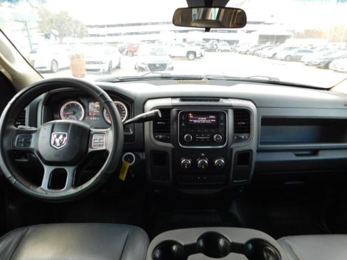 Used 2017 RAM 3500 Tradesman image 11