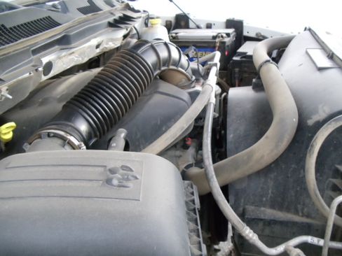 Used 2011 RAM 2500 Tradesman image 24