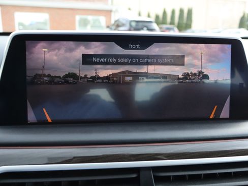 Used 2019 BMW 740i xDrive UNAVAIL AWD/4WD image 32
