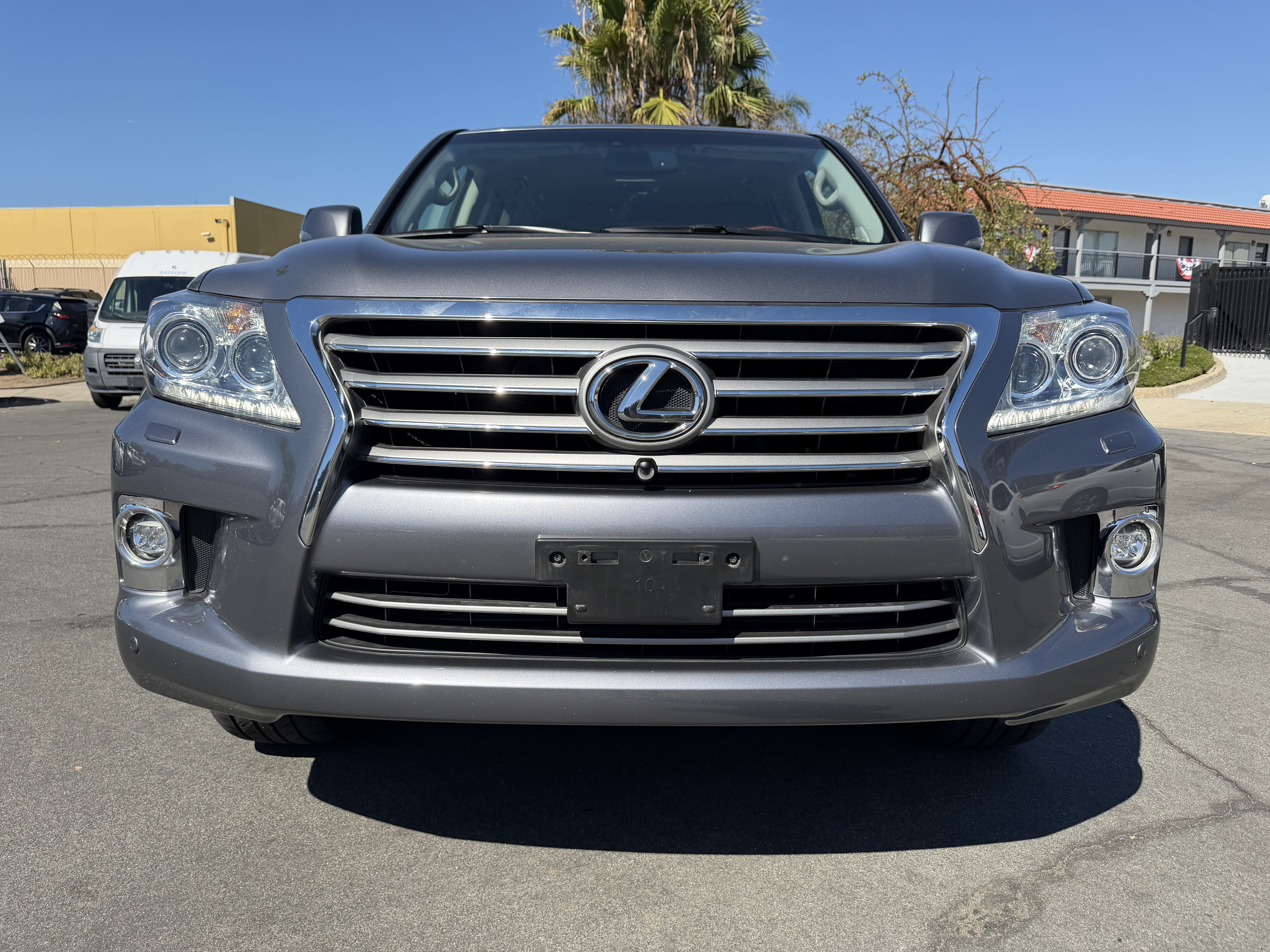 Used 2015 Lexus LX 570 4WD image 18