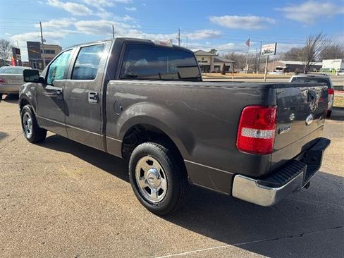 Used 2006 Ford F150 XLT image 2