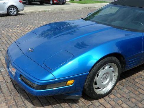 Used 1991 Chevrolet Corvette Convertible image 11