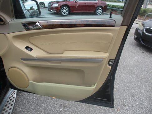 Used 2011 Mercedes-Benz ML 350 image 11