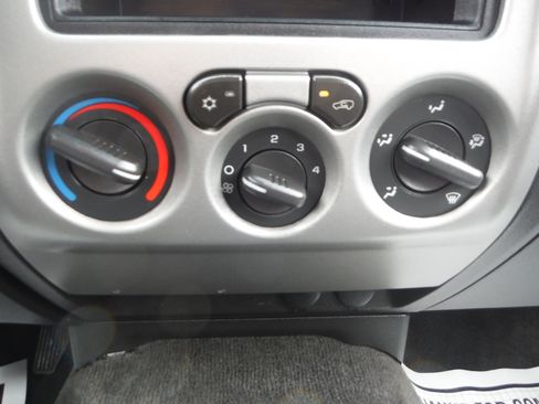 Used 2012 Chevrolet Colorado LT image 16