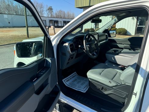 Used 2023 Ford F150 XLT image 12