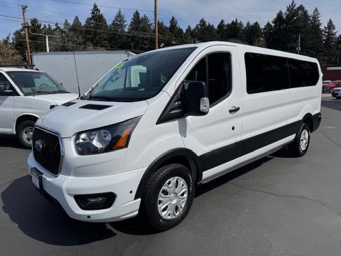 Used 2024 Ford Transit 350 XLT image 4