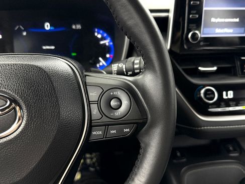 Used 2022 Toyota Corolla XSE image 34