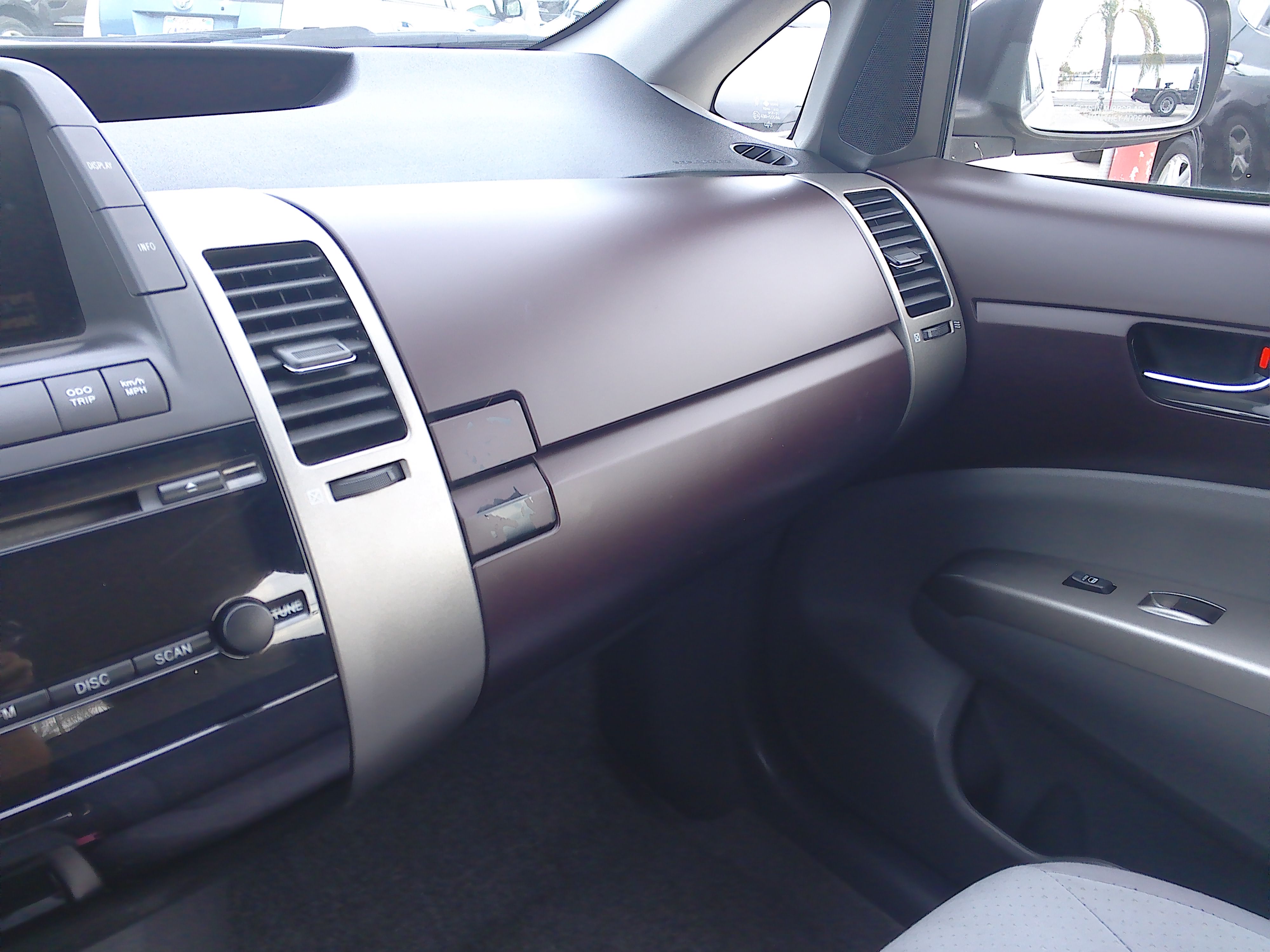 Used 2005 Toyota Prius Two FWD image 16