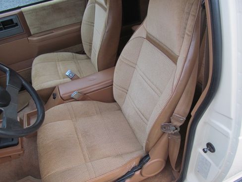 Used 1989 Chevrolet S10 Blazer image 14