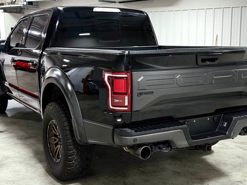 Used 2017 Ford F150 4x4 Crew Cab Raptor image 6