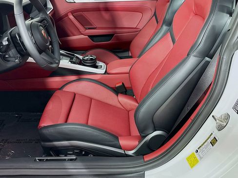 New 2026 Porsche 911 Carrera 4S image 22