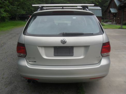 Used 2011 Volkswagen Jetta TDI SEL image 6