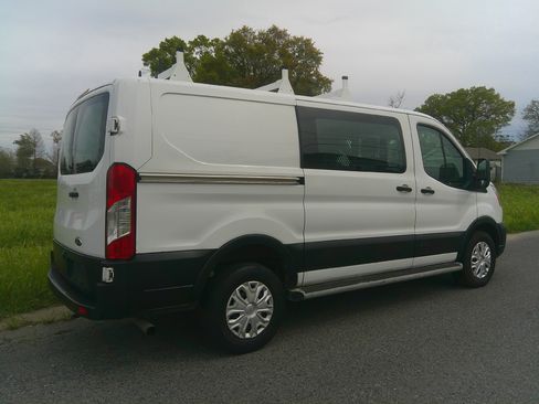 Used 2021 Ford Transit 250 XL image 1