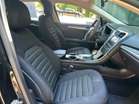 Used 2013 Ford Fusion SE FWD image 27