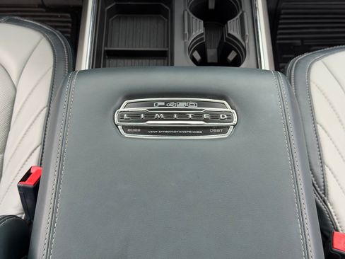 Used 2022 Ford F450 4x4 Crew Cab Super Duty image 18