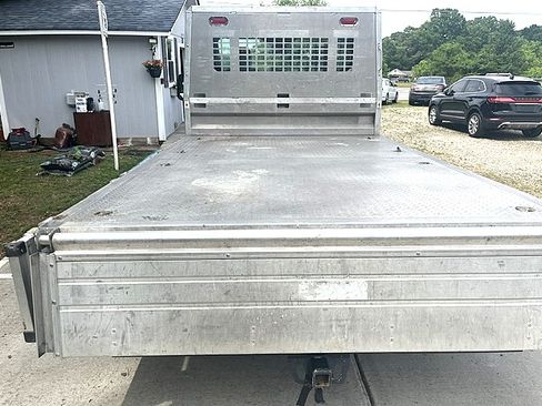 Used 2018 Ford Transit 250 138 RWD image 18