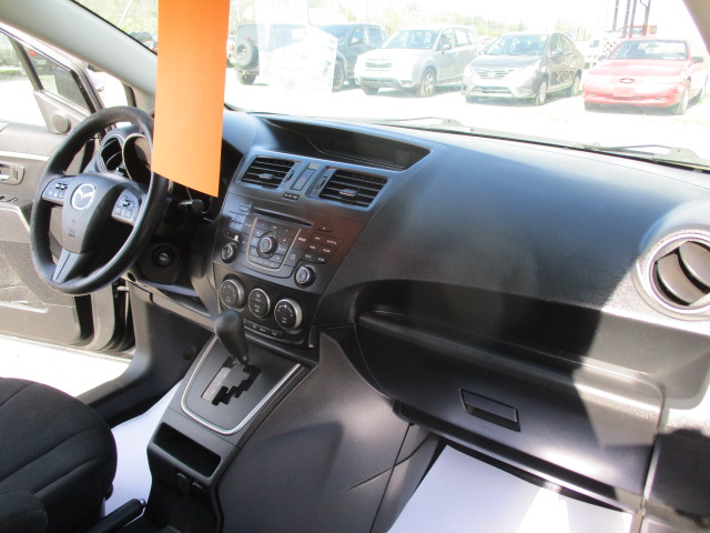 Used 2014 MAZDA MAZDA5 Sport FWD image 23