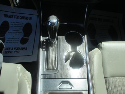 Used 2016 Chevrolet Impala LT image 7