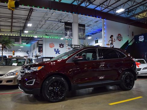 Used 2018 Ford Edge SEL image 3