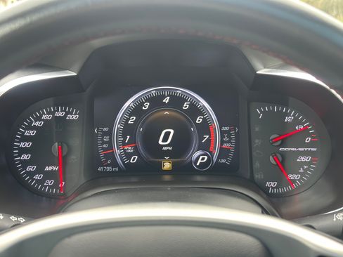 Used 2016 Chevrolet Corvette Stingray Convertible w/1LT image 18