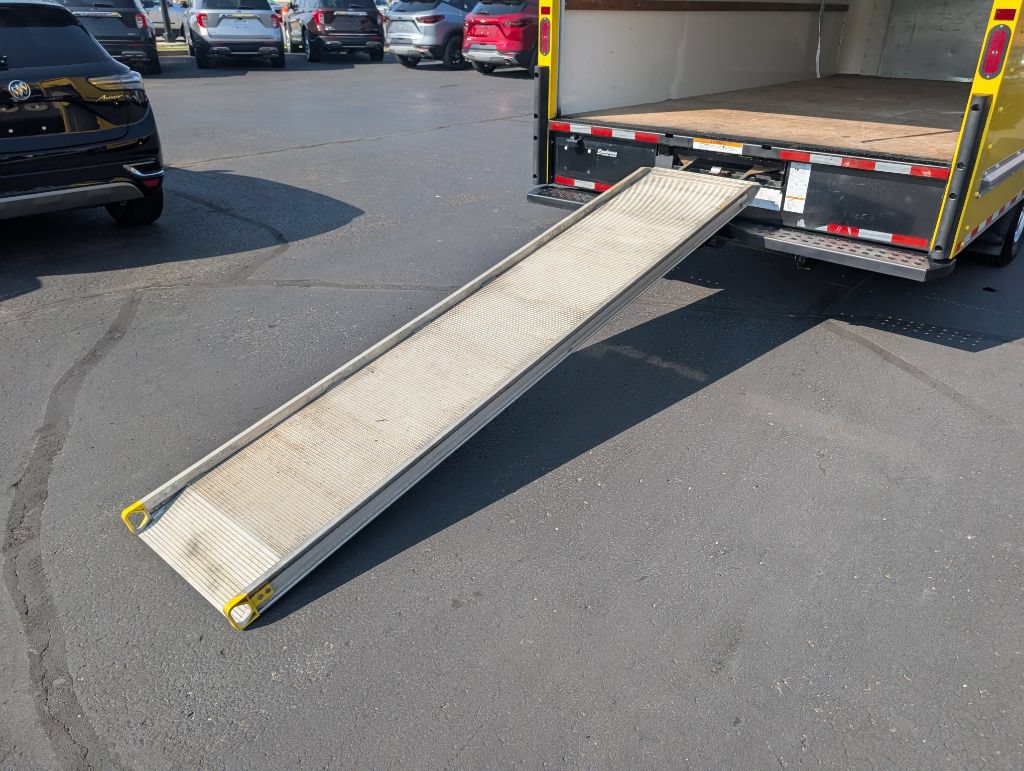 Used 2022 Ford E-350 and Econoline 350 Super Duty RWD image 7