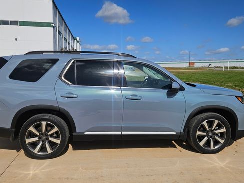 Used 2023 Honda Pilot Elite image 5