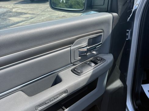 Used 2018 RAM 1500 2WD Regular Cab ST image 8