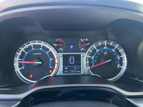 Used 2018 Toyota 4Runner SR5 Premium image 19