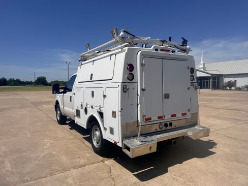 Used 2013 Ford F350 2WD Regular Cab Super Duty image 7