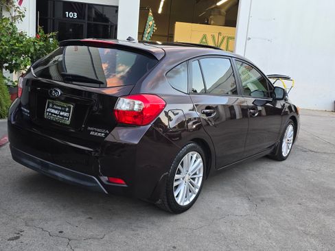Used 2013 Subaru Impreza 2.0i Premium image 7