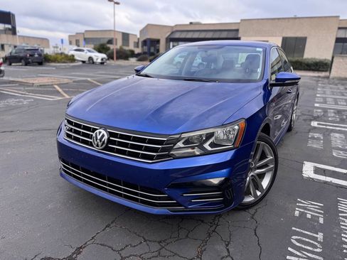 Used 2017 Volkswagen Passat 1.8T R-Line image 3