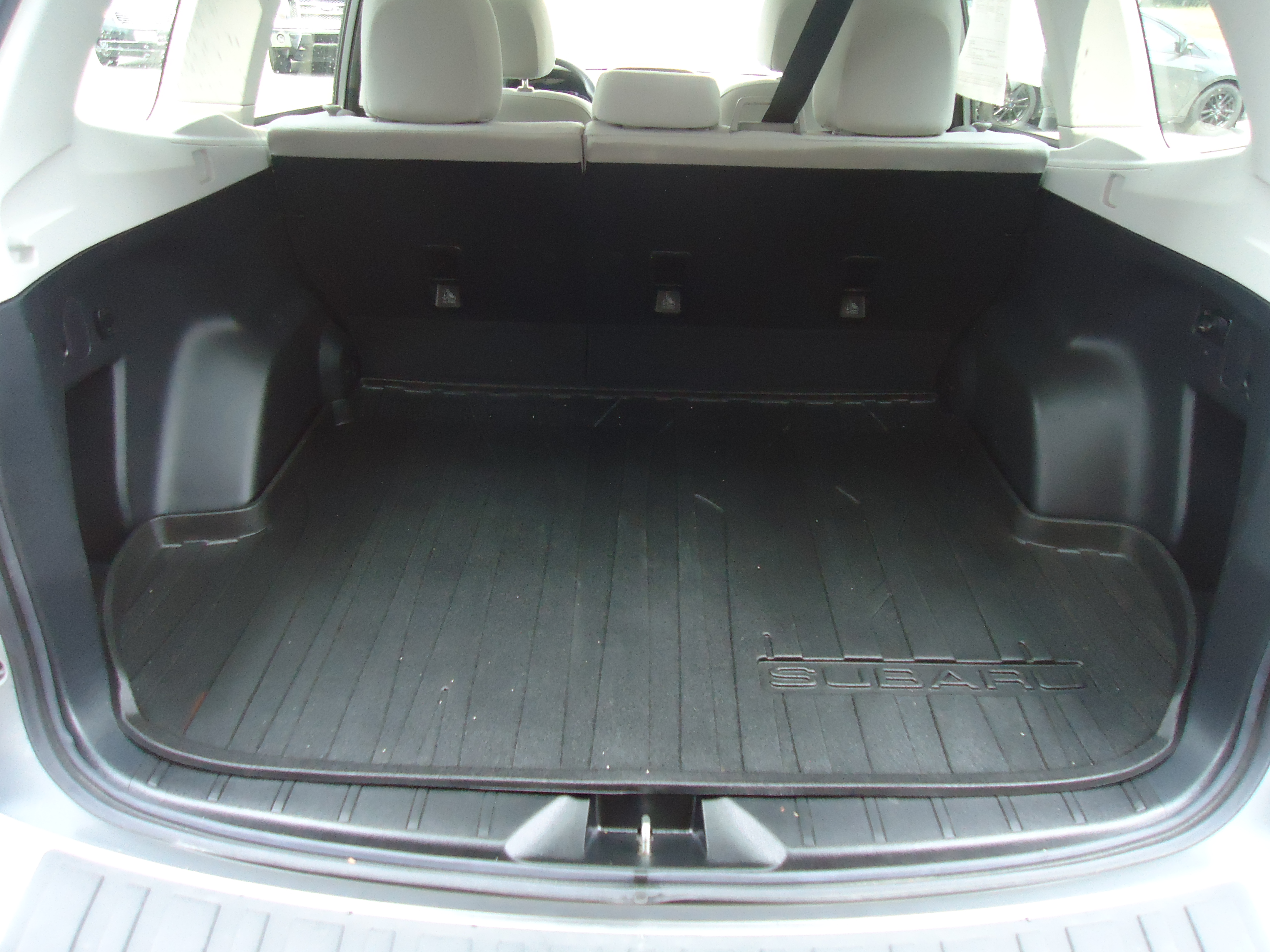 Used 2017 Subaru Forester 2.5i Premium AWD/4WD image 11