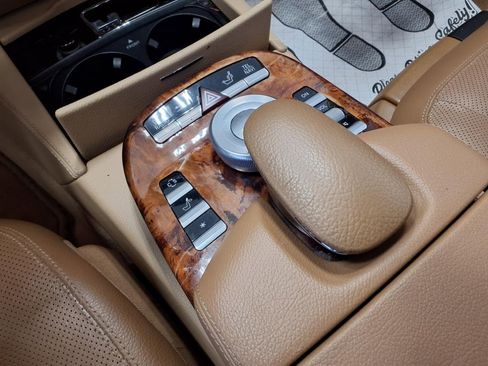 Used 2008 Mercedes-Benz S 550 image 17