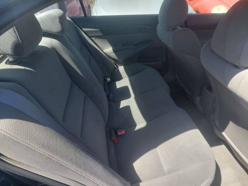 Used 2011 Honda Civic DX-VP image 13
