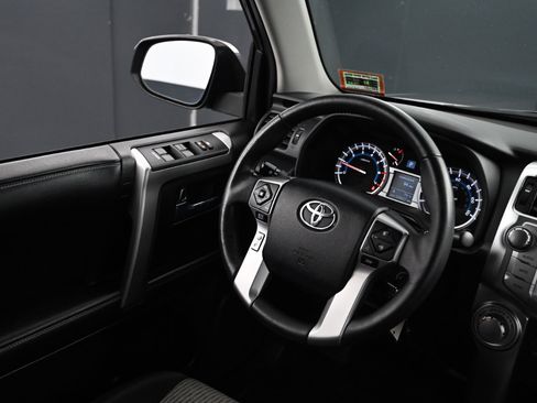 Used 2018 Toyota 4Runner SR5 image 26