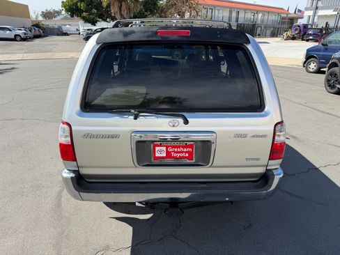 Used 2002 Toyota 4Runner SR5 AWD/4WD image 7
