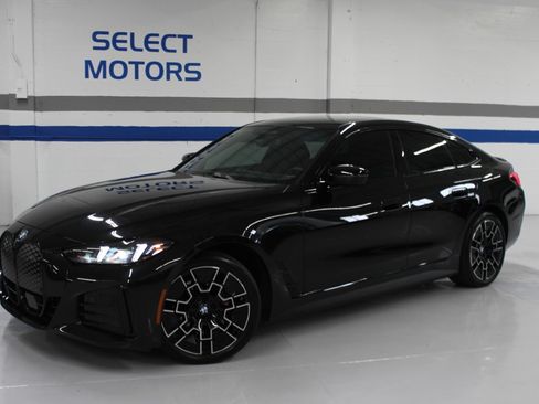 Used 2025 BMW i4 eDrive40 RWD image 2