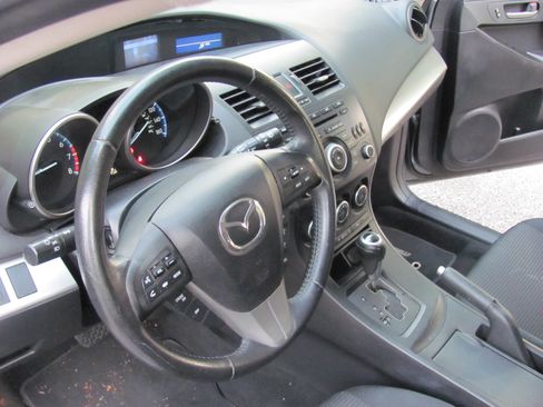 Used 2013 MAZDA MAZDA3 i Touring image 11