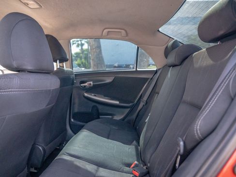 Used 2013 Toyota Corolla LE image 17
