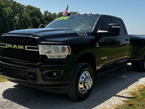 Used 2024 RAM 3500 4x4 Crew Cab Big Horn DRW image 10