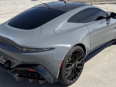Used 2023 Aston Martin V8 Vantage image 7