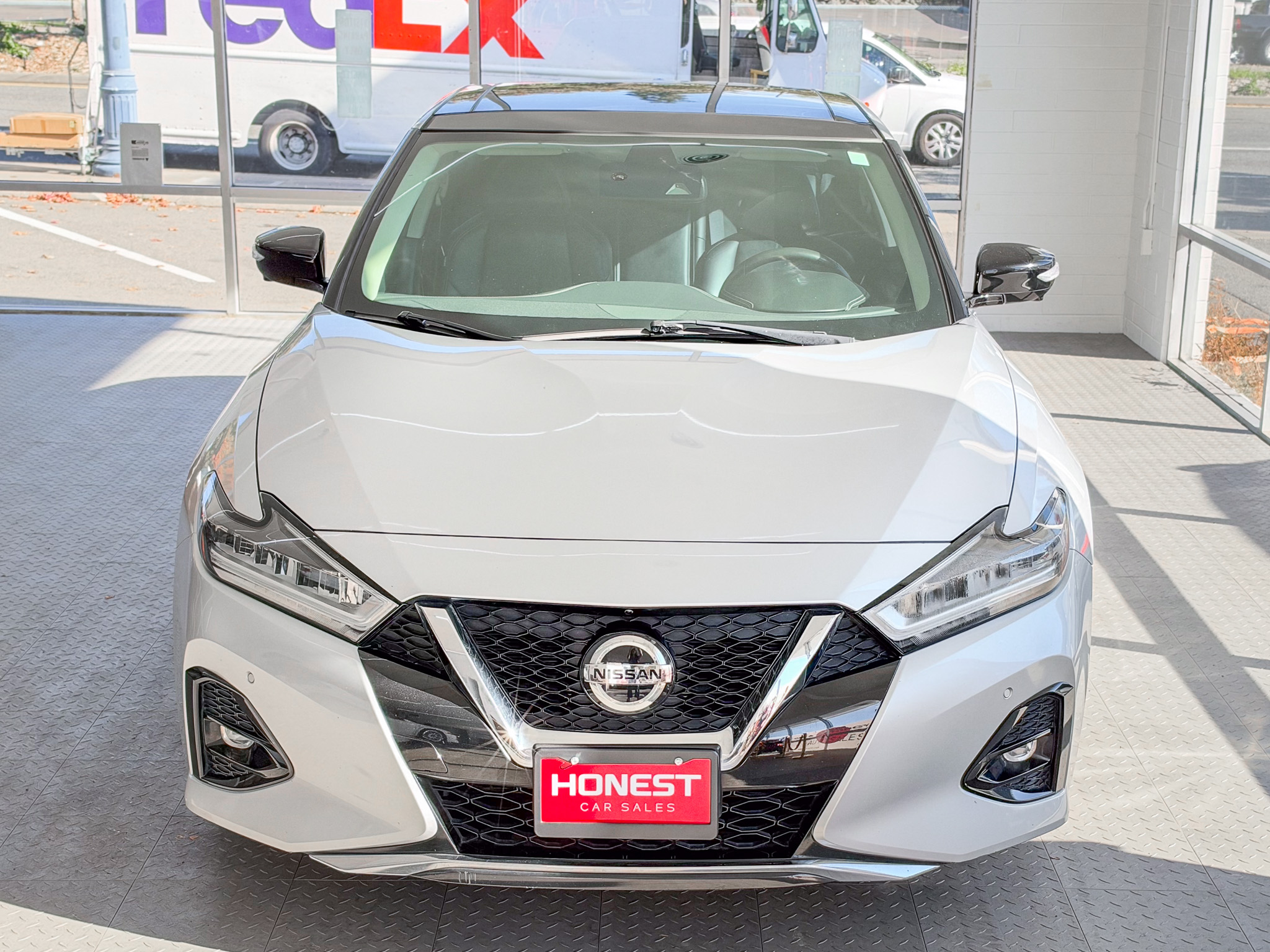 Used 2020 Nissan Maxima Platinum FWD image 2