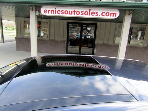 Used 2017 Volkswagen Golf FWD image 15