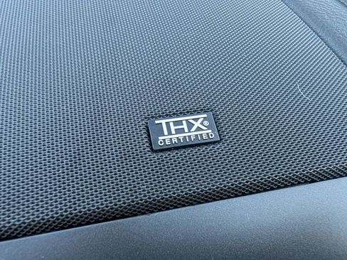 Used 2016 Lincoln MKS Elite image 17