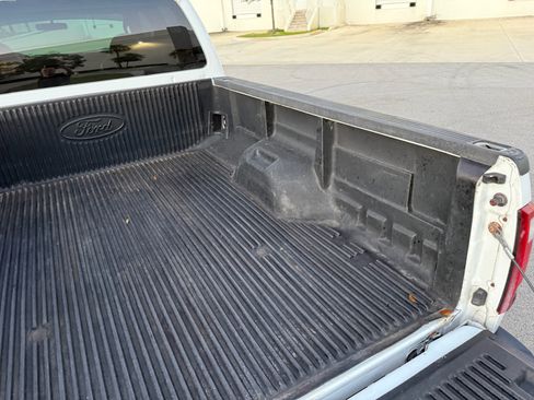 Used 2009 Ford F250 XL image 44