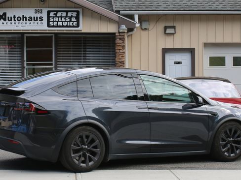 Used 2025 Tesla Model X Long Range AWD/4WD image 3