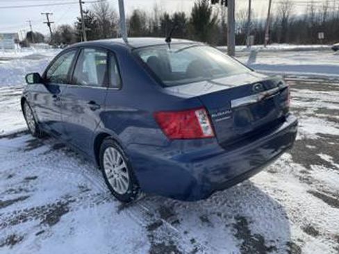 Used 2011 Subaru Impreza 2.5i Premium image 3