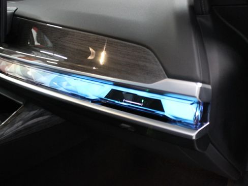 Used 2024 BMW i7 xDrive60 AWD/4WD image 58