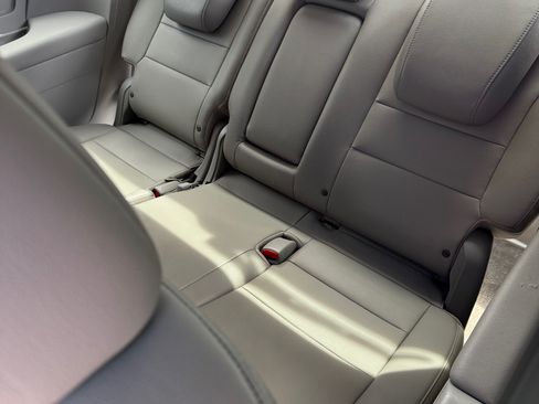 Used 2012 Honda Odyssey Touring image 7