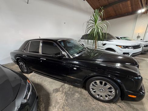 Used 2005 Bentley Arnage T image 12